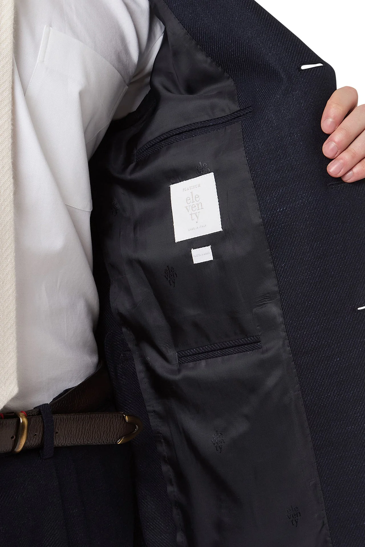 SINGLE-BREASTED SUIT WITH PENCED PANTS - Image 5