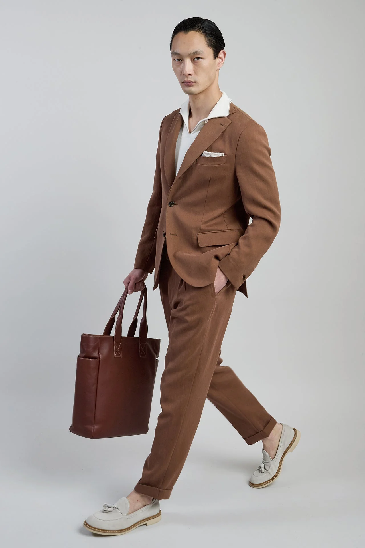 Slim Fit Single-Breasted Linen Suit with Double Pleats | Eleventy - Image 2