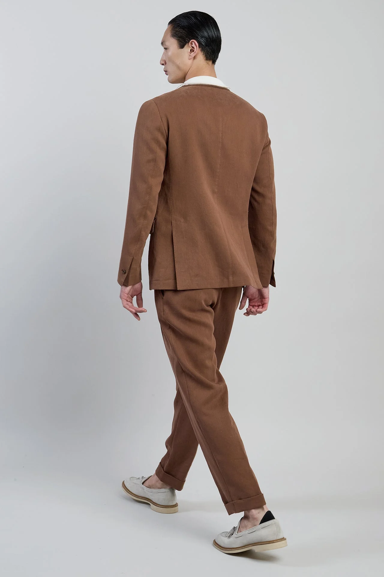 Men's Slim Fit Single-Breasted Linen Suit with Pleats | Eleventy - Image 7
