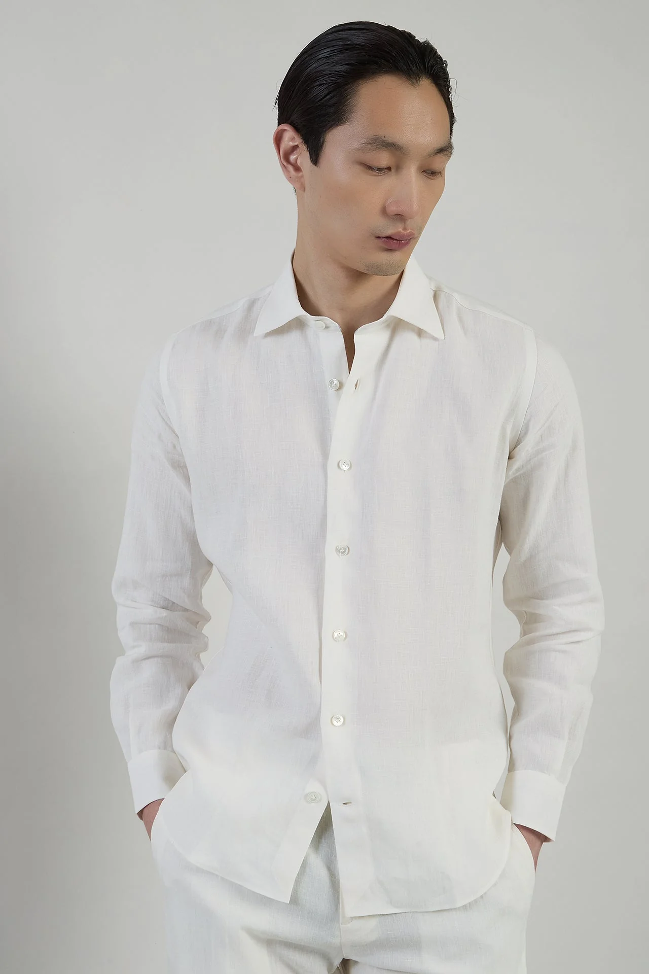 Men's Slim Fit Linen Shirt with Italian Collar | Eleventy - Image 3