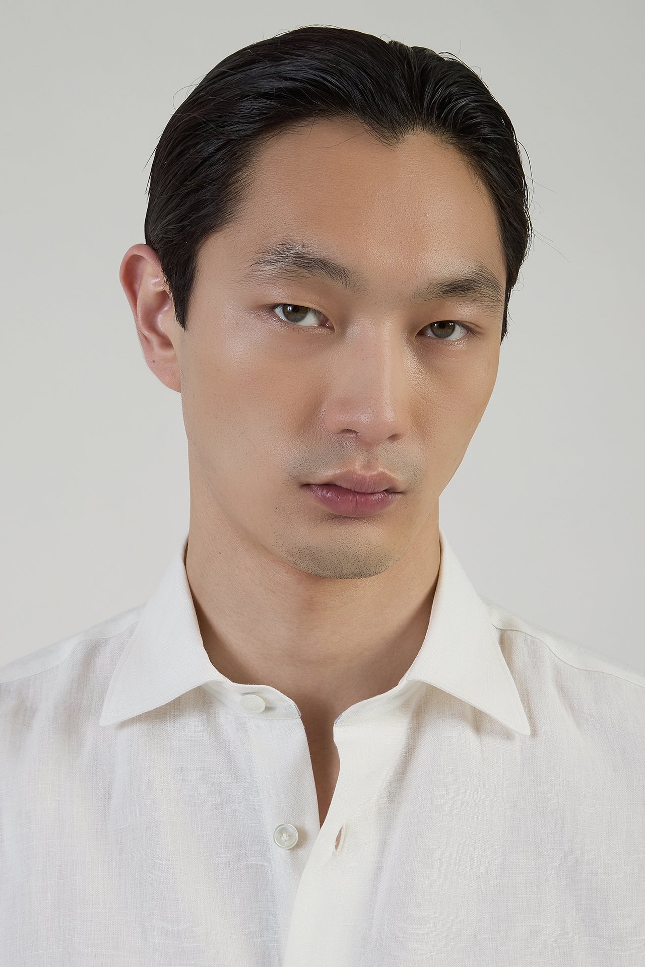 Men's Slim Fit Linen Shirt with Italian Collar | Eleventy - Image 5