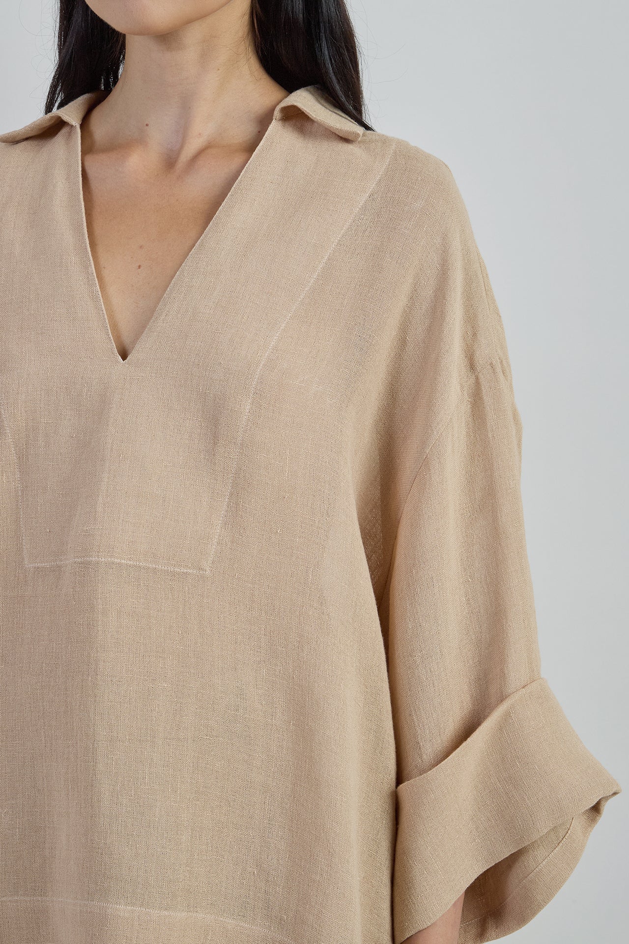 Women's V-Neck Brushed Linen Shirt with Short Sleeves | Eleventy - Image 4