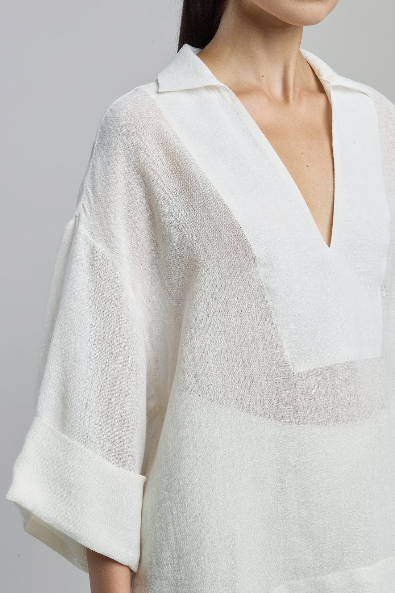 Women's V-Neck Brushed Linen Shirt with Short Sleeves | Eleventy - Image 8