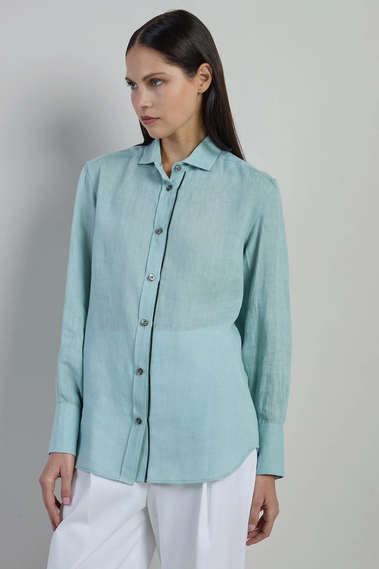 Women's Classic Linen Shirt with Spread Collar | Eleventy - Image 2