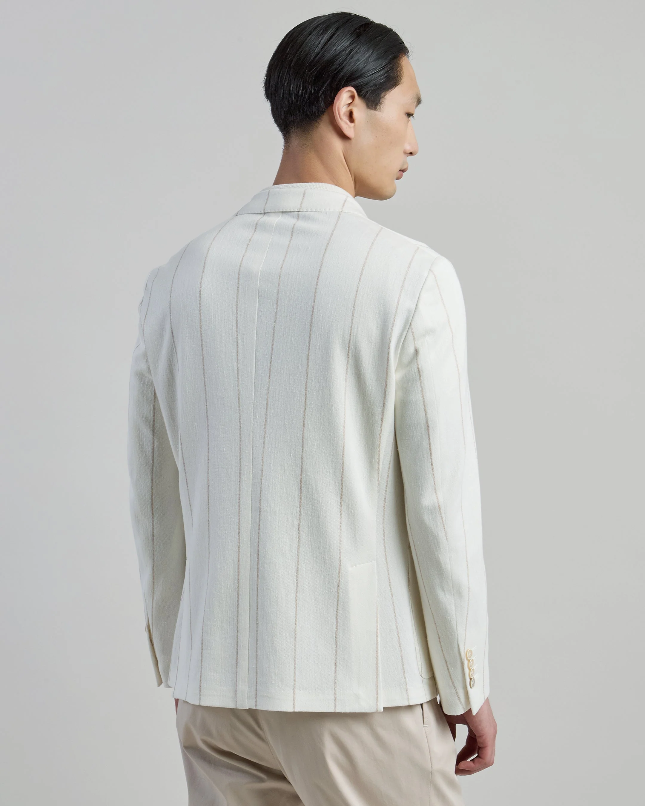 Men's Slim Fit Single-Breasted Cotton Linen Jacket | Eleventy - Image 3
