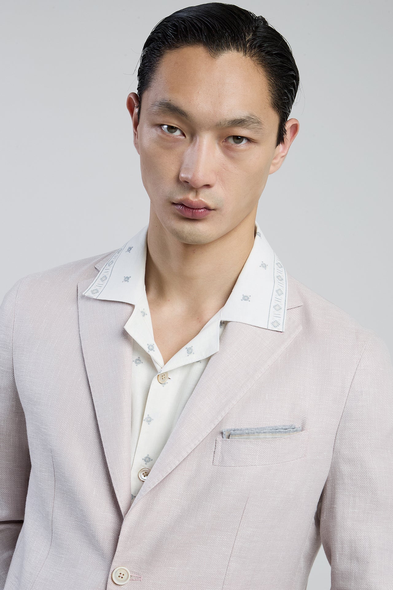 Men's Slim Fit Single-Breasted Linen Wool Silk Jacket | Eleventy - Image 3
