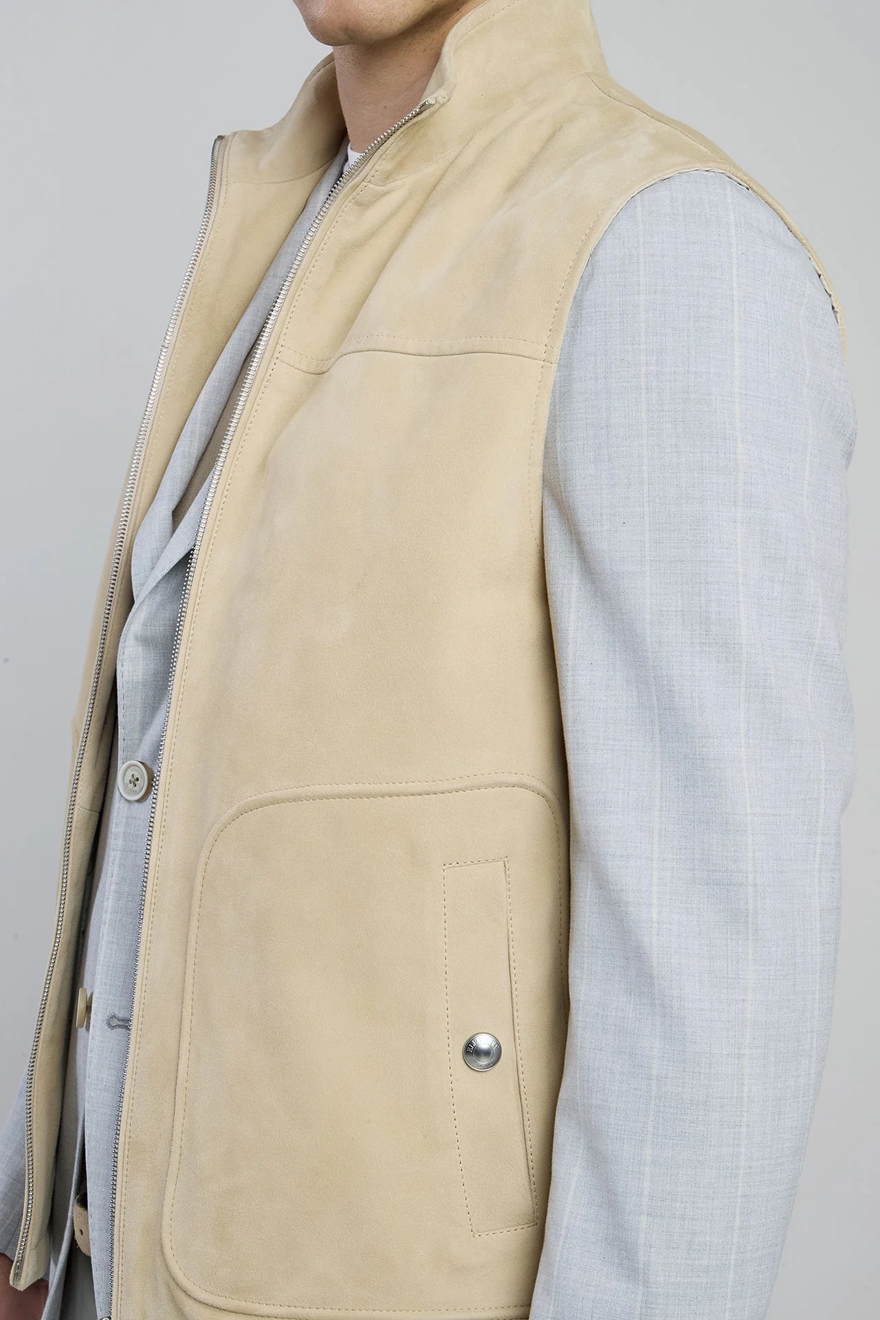 Men's Premium Suede Full-Zip Vest with Standing Collar | Eleventy - Image 4