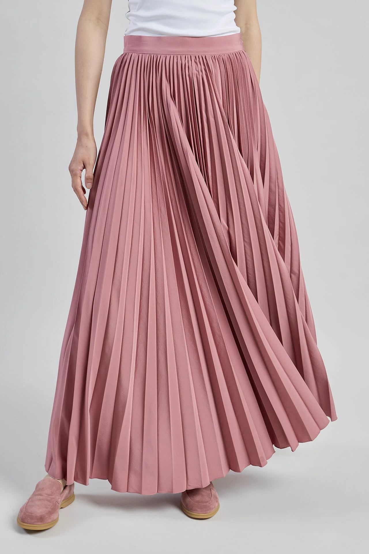 Long Pleated Soleil Skirt in Beige Technical Fabric | Eleventy - Image 2