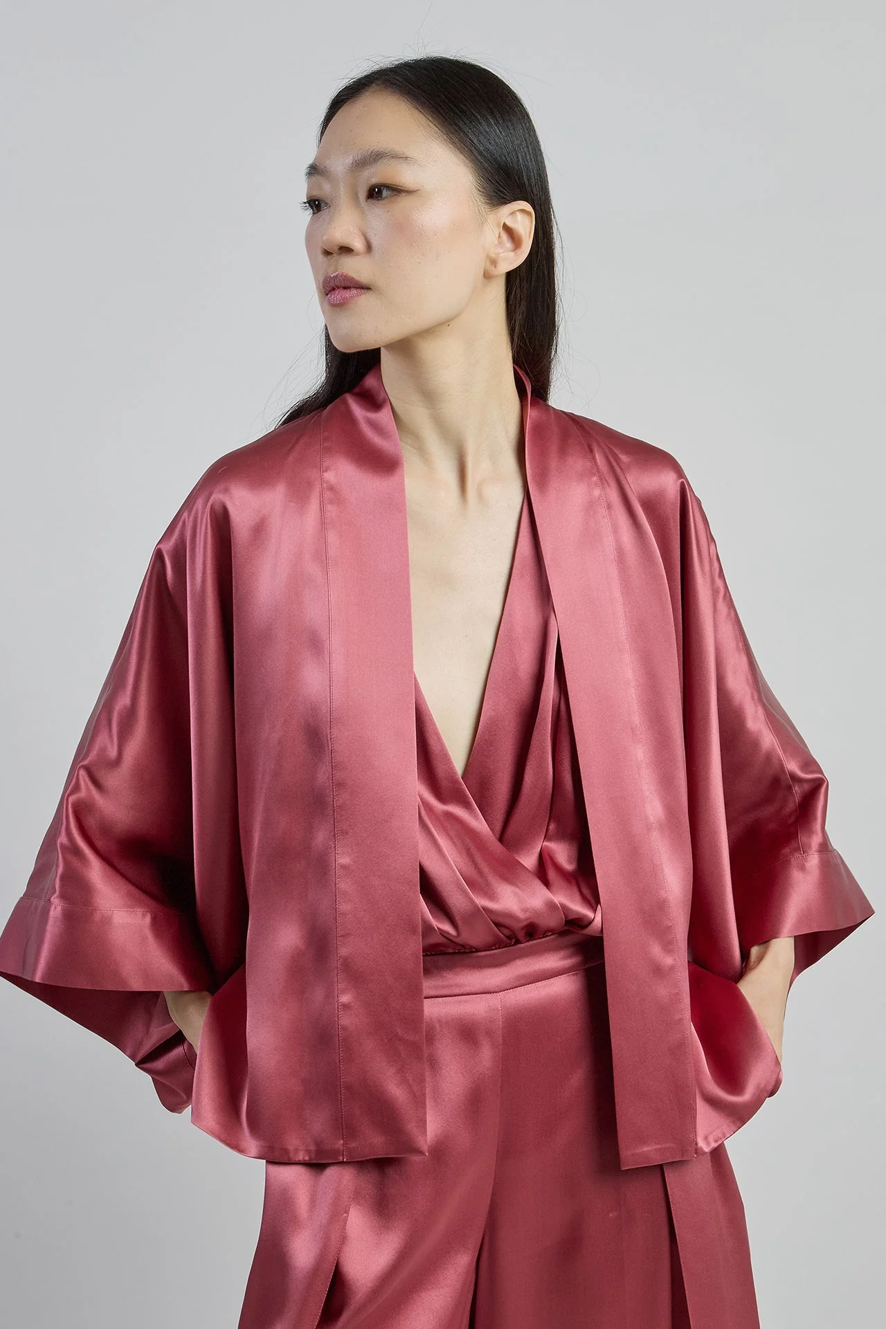 Short Kimono in Double Comasca Silk Satin | Eleventy - Image 2