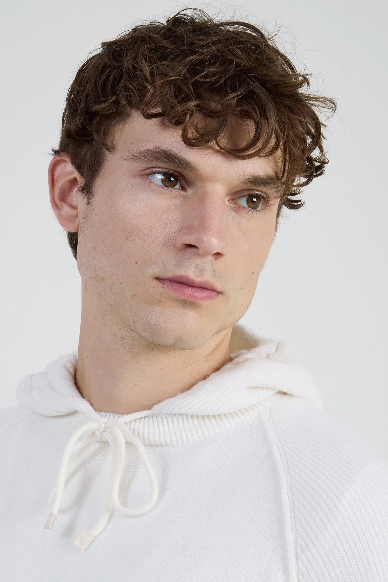 Cashmere Hooded Sweater with English Rib Detail | Eleventy - Image 4