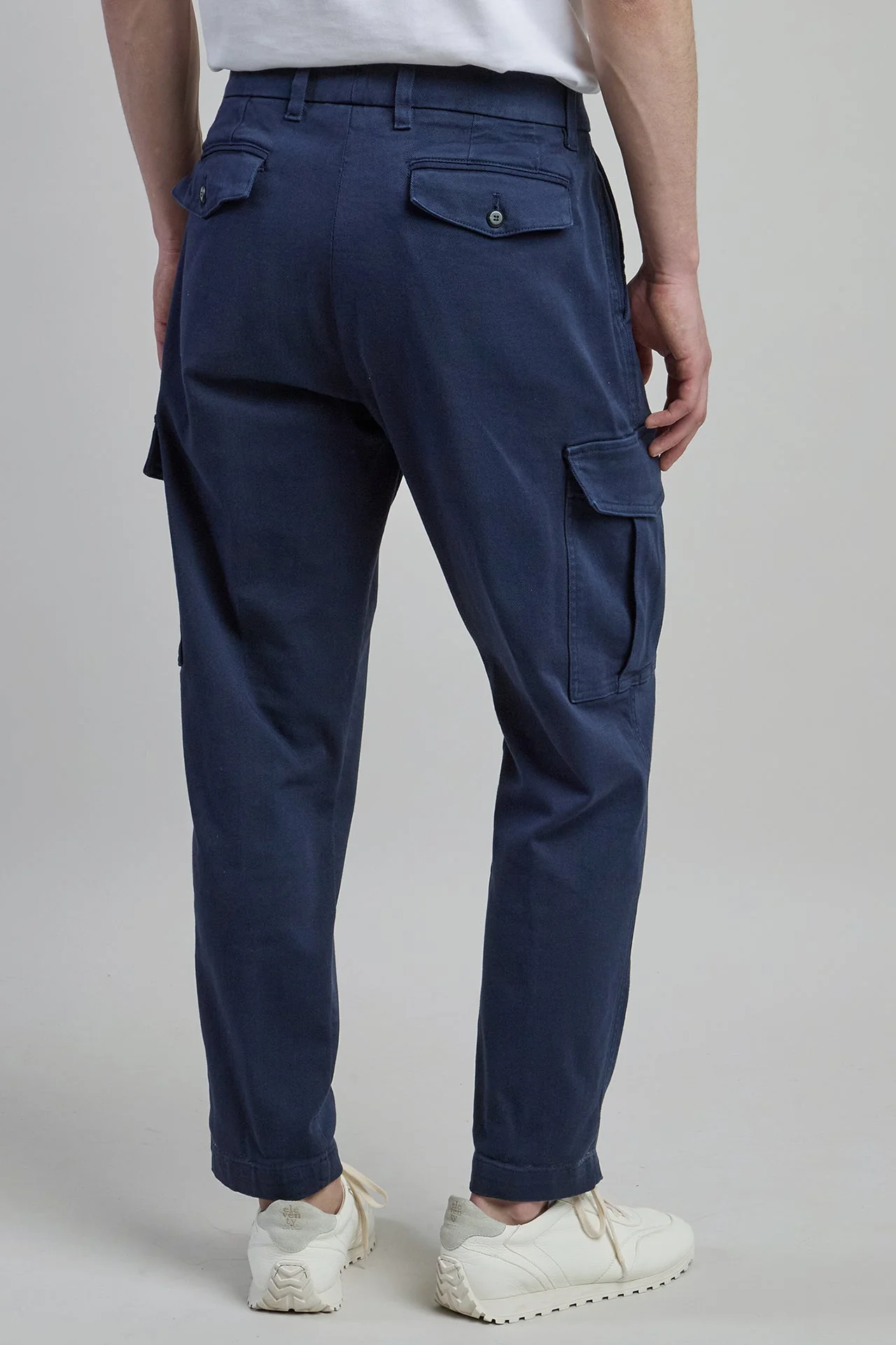 Men's Garment-Dyed Cotton Cargo Trousers Relaxed Fit | Eleventy - Image 3