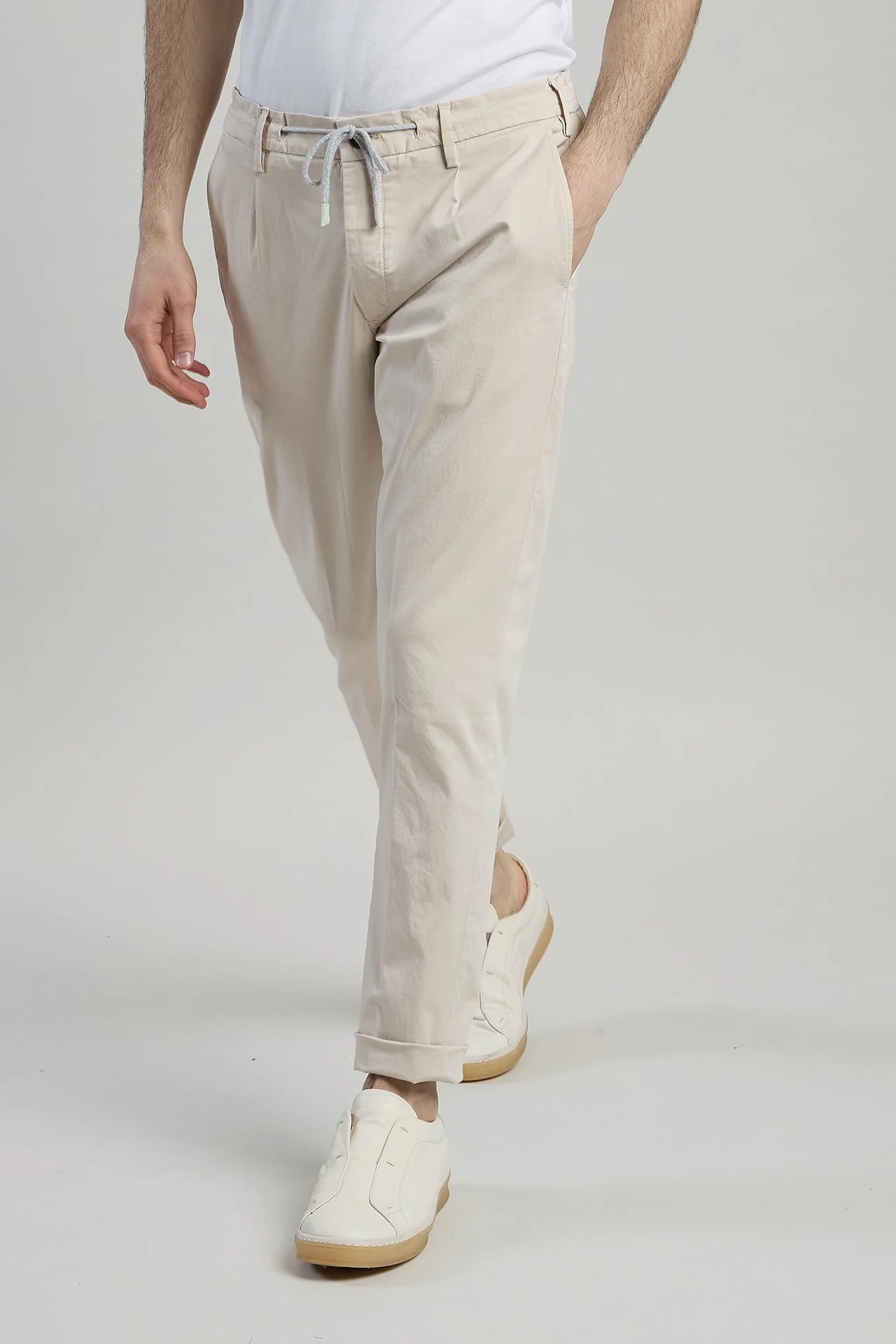 Men's Slim Fit Garment-Dyed Cotton Five-Pocket Trousers | Eleventy - Image 2