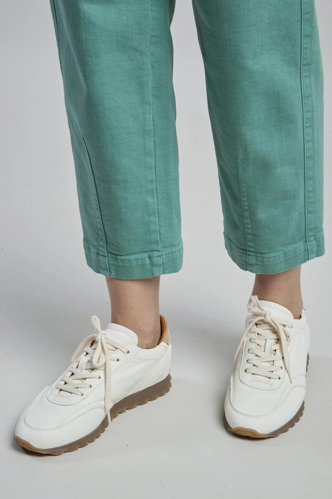 Women's Stretch Cotton Bull Denim Trousers | Eleventy - Image 15