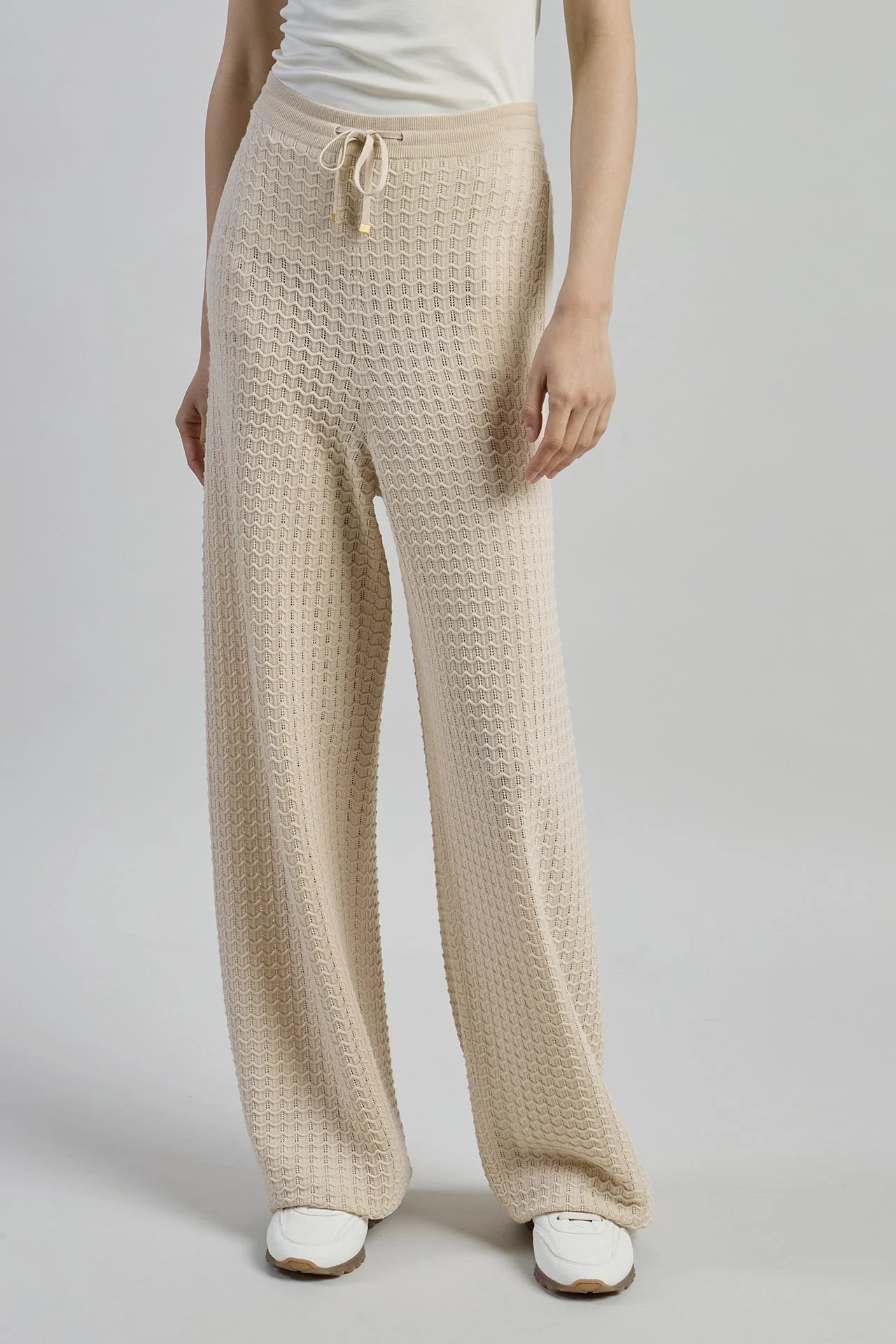 Women's 14 Micron Merino Wool Knit Trousers in Cream | Eleventy - Image 2
