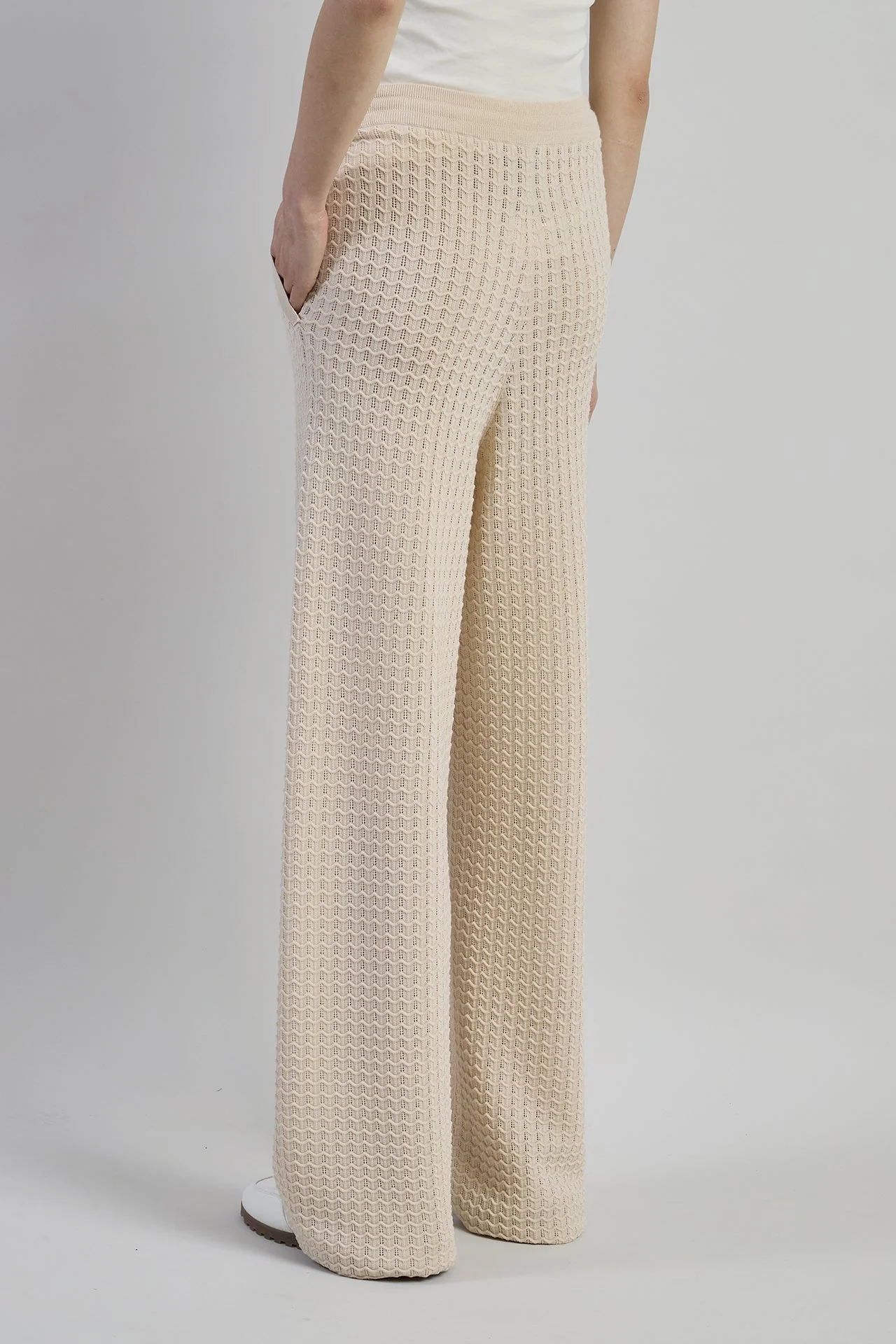 Women's 14 Micron Merino Wool Knit Trousers in Cream | Eleventy - Image 3