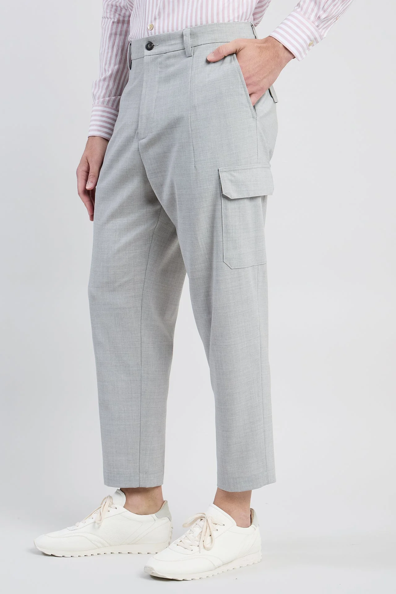 Men's Relaxed Fit Virgin Wool Cargo Trousers | Eleventy - Image 2