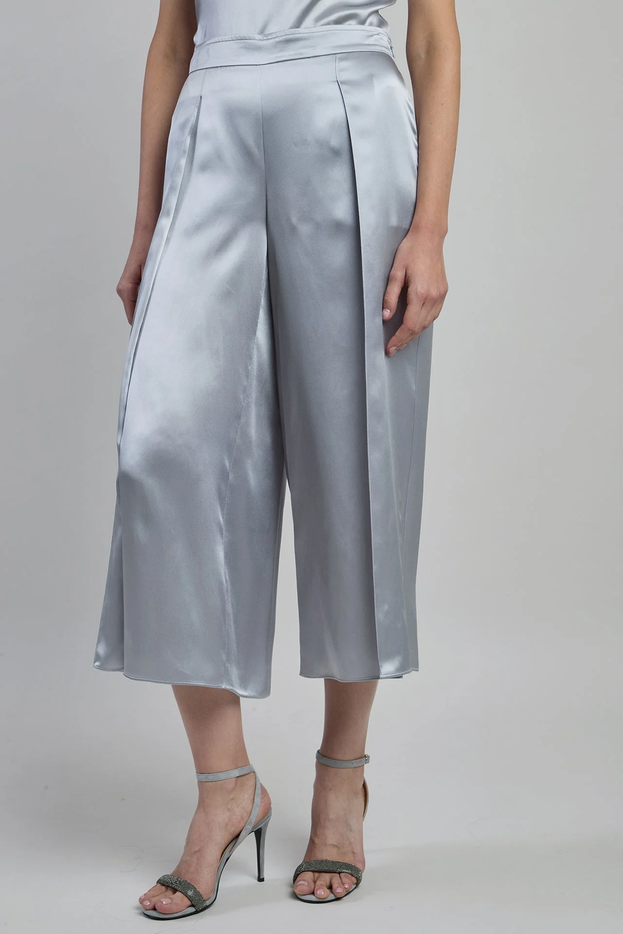 Women's Elegant Double Silk Satin Trousers with Pleats | Eleventy - Image 2