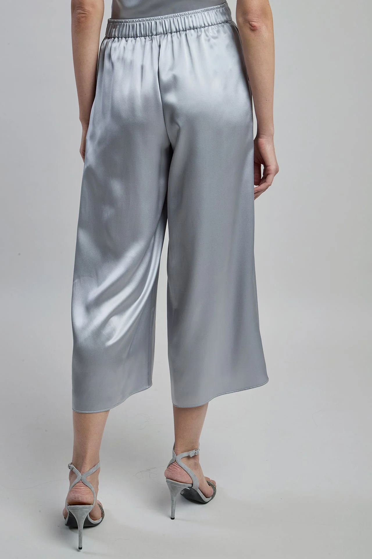 Women's Elegant Double Silk Satin Trousers with Pleats | Eleventy - Image 3