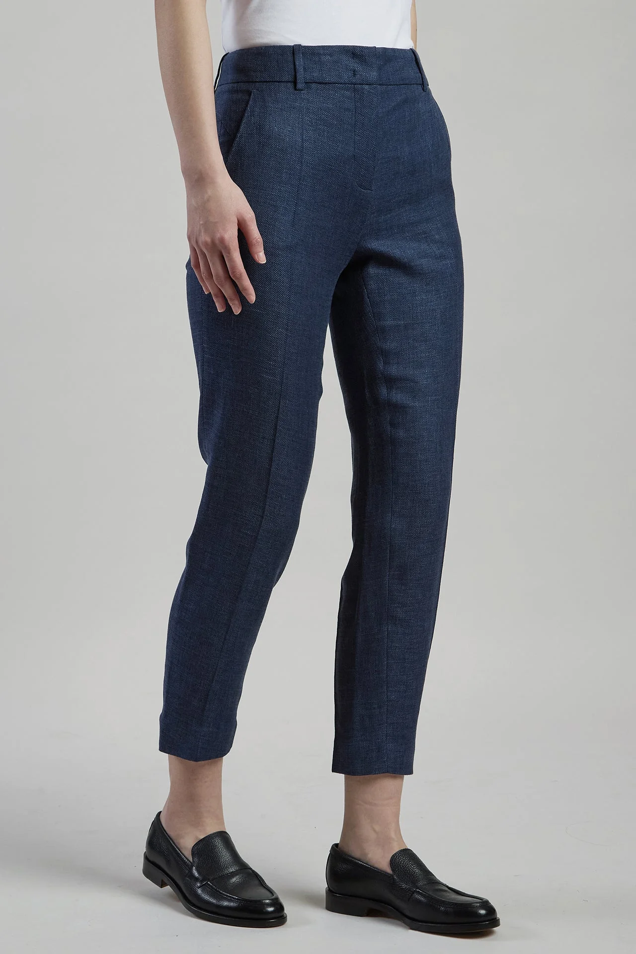 Women's Slim Fit Linen Wool and Silk New York Trousers | Eleventy - Image 2