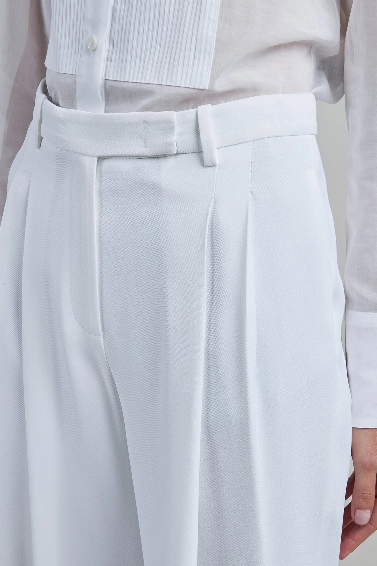 Women's Double Pleated Viscose Trousers | Eleventy - Image 8